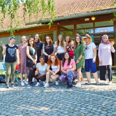 Im Fach Mathematisch-naturwissenschaftliche Bildung waren unsere Studierenden im ersten Jahr im &quot;Haus im Moos&quot; in Karlshuld unterwegs.